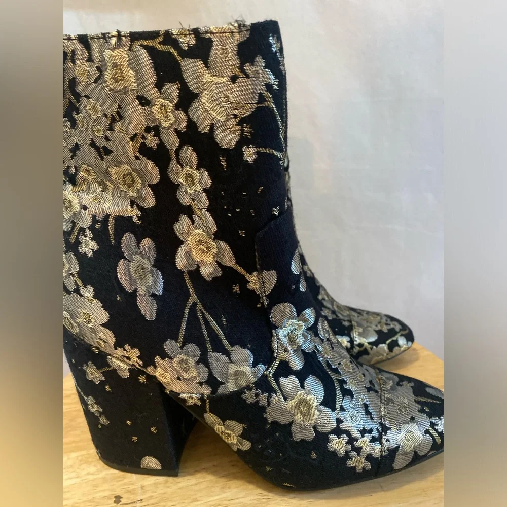 INDIGO RD. Booties - Picture 2 of 3